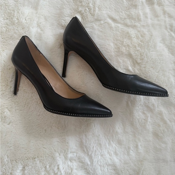 👠 COACH Black Studded Pointed Toe Leather High Heel Pumps Size 8 - Picture 3 of 15